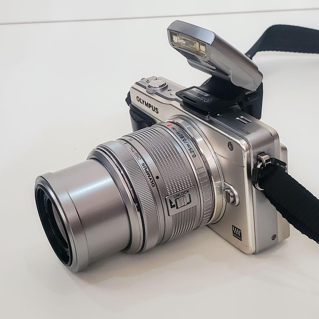 OLYMPUS ミラーレス一眼カメラ E-PM2 レンズフラッシュ付き