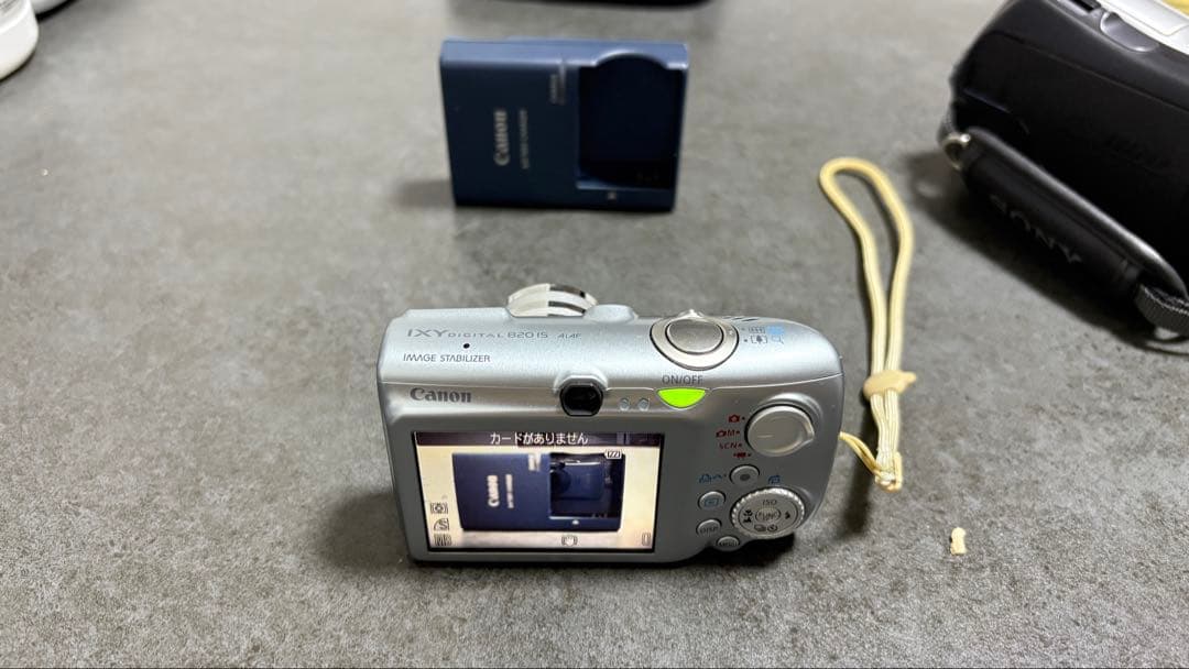 ✨動作確認済み！✨Canon IXY digital 820IS 充電器付き！