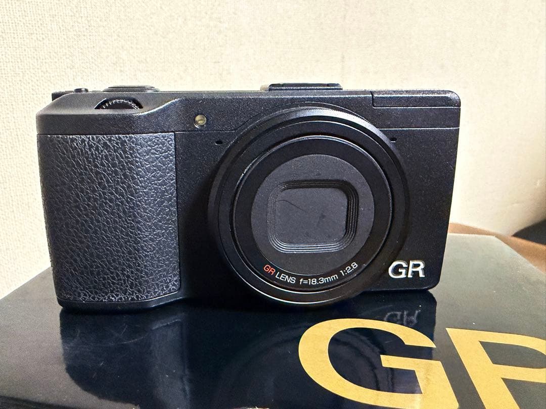 RICOH GR コンパクトデジタルカメラ リコー　APS-Cセンサー