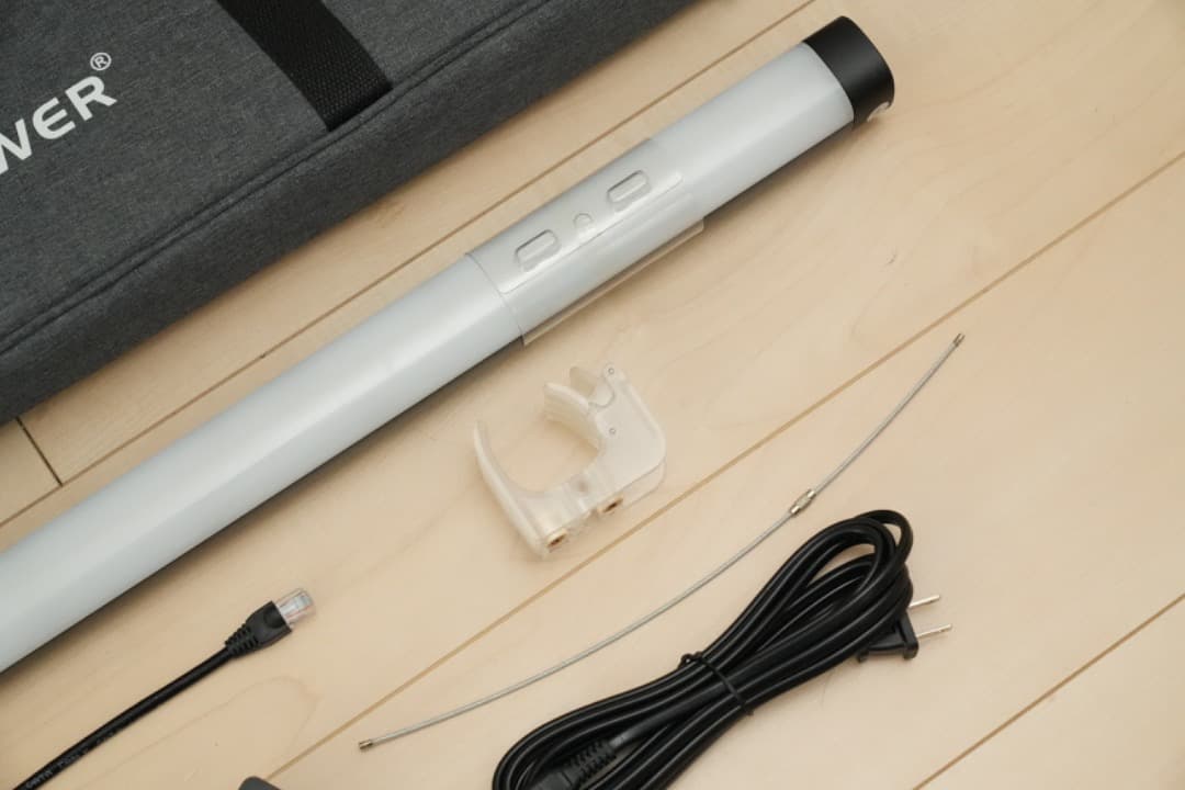 n*v様 送料込みNEEWER LEDライトセット 本体・ケース・付属品 TL6