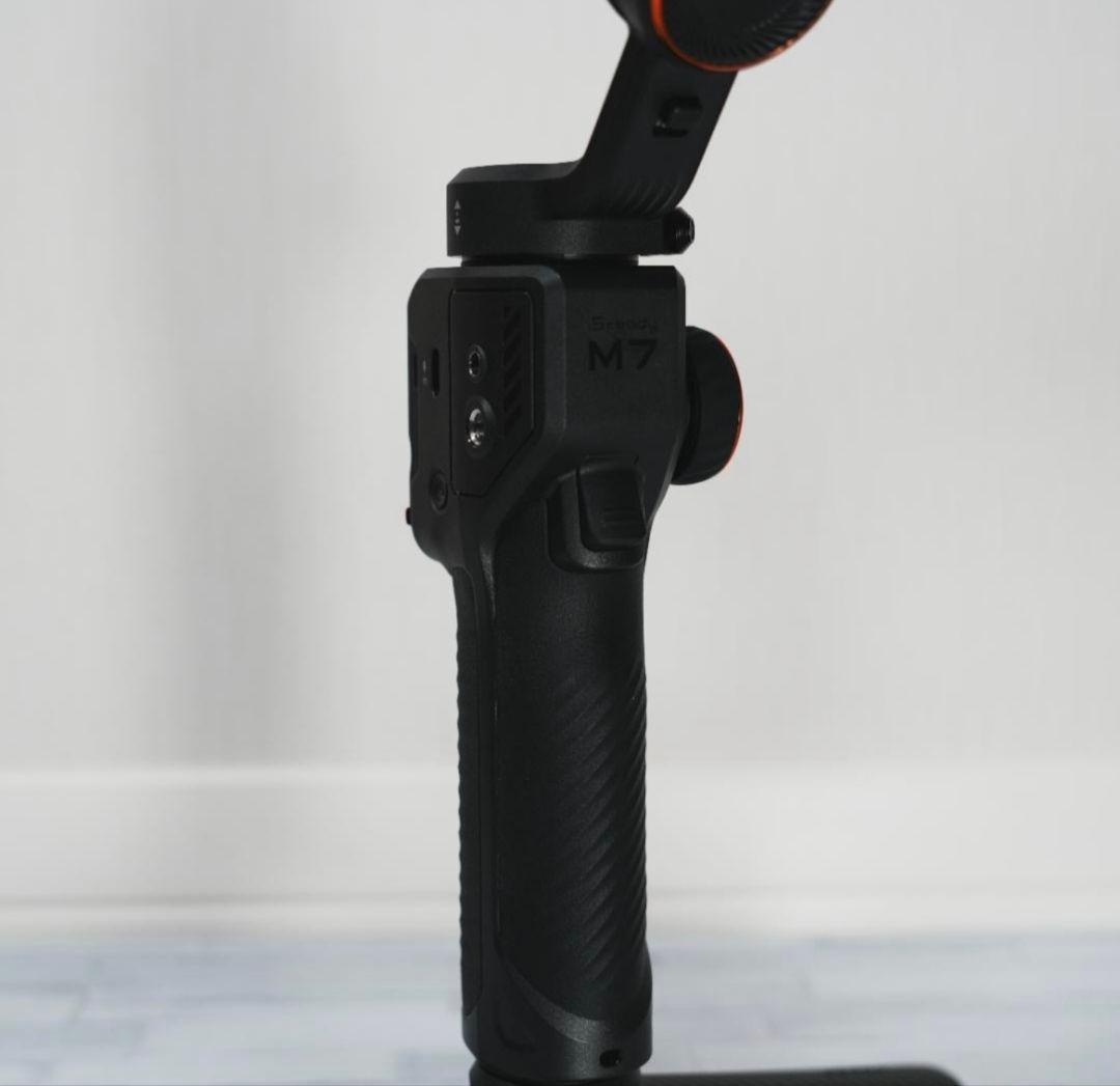 Hohem M7 Steady スマホスタビライザー（要約)