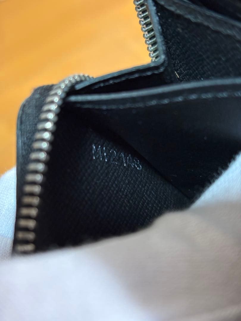 な*き様 ルイヴィトン タイガ ジッピーパース 黒 ブラック M30511
