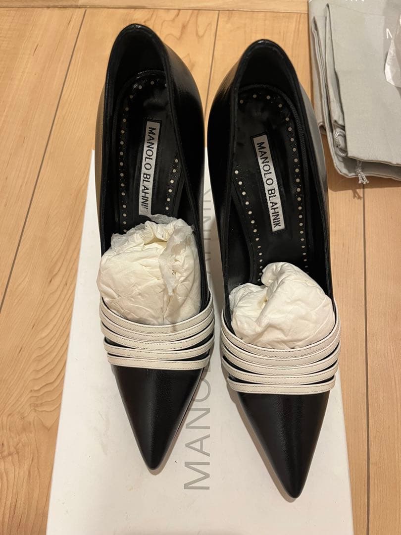 マノロブラニク　ハイヒール　バイカラー