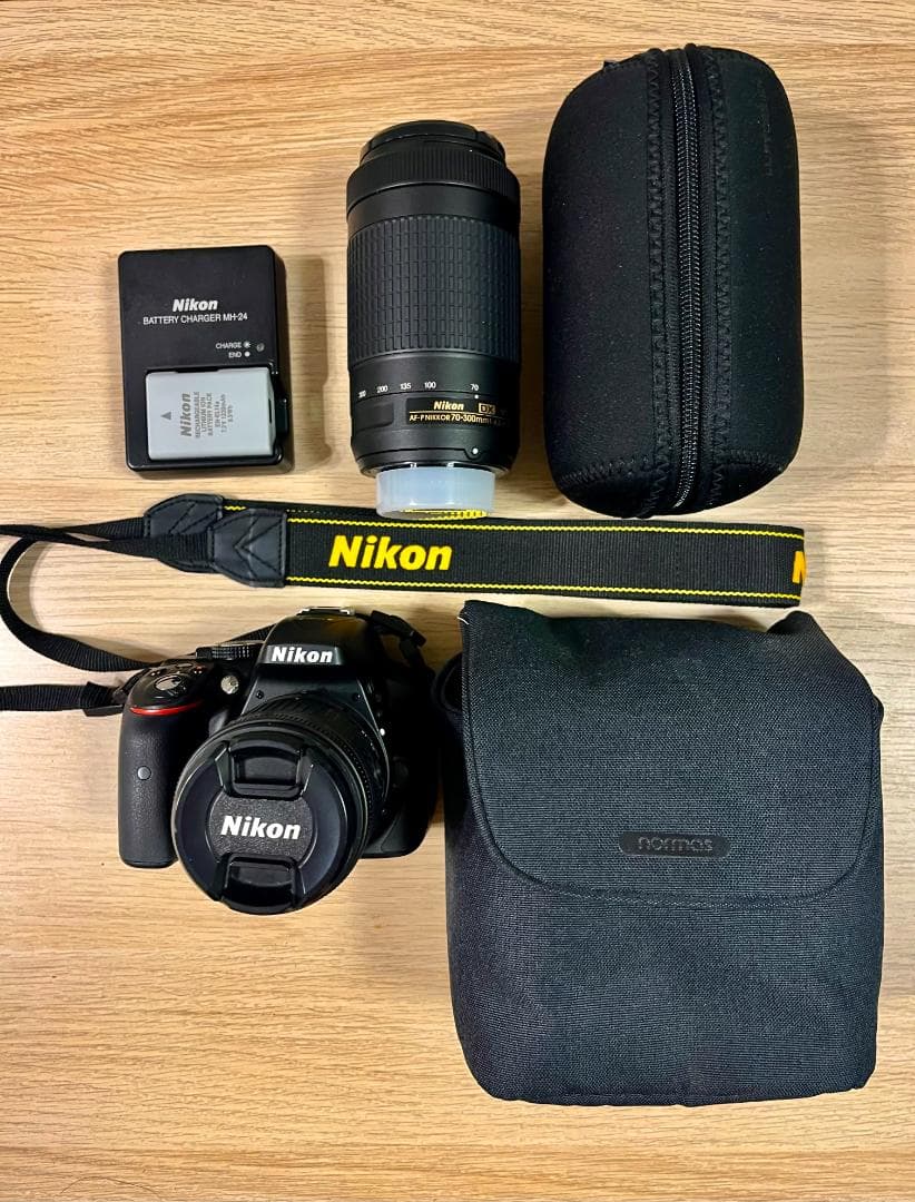 Nikon d5300 デジタル一眼レフカメラ ズームレンズ付き