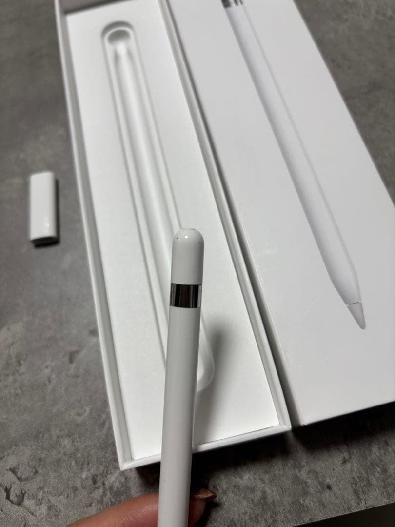 iPad(A16) ブルー　ケース付きフルセット