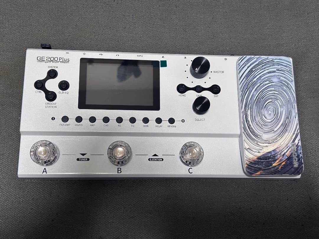 ひでくん【新品同様】 Mooer GE200 Plus