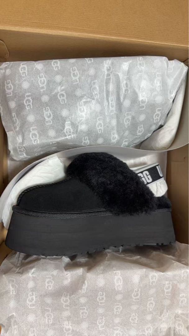 UGG - W FUNKETTE 【1113474-BLK】 （BLK）