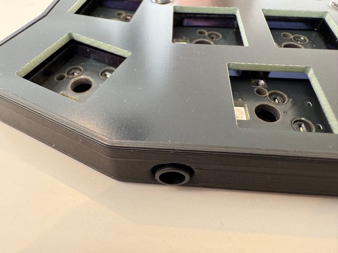 【新品】corne v4 cherry ベアボーン　ミドルアクリル付き