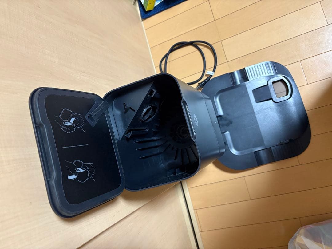 ルンバi7+ アイロボット (iRobot) ロボット掃除機 i755060