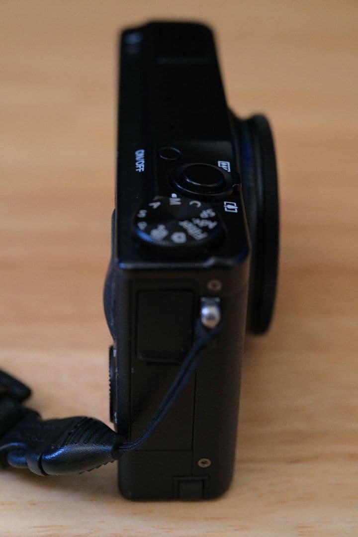 FUJIFILM XQ2 ブラック オプション　元箱　付属品あり