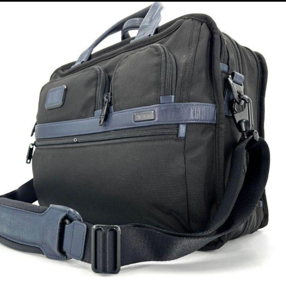 希少色　TUMI トゥミ × EDIFICE エディフィス