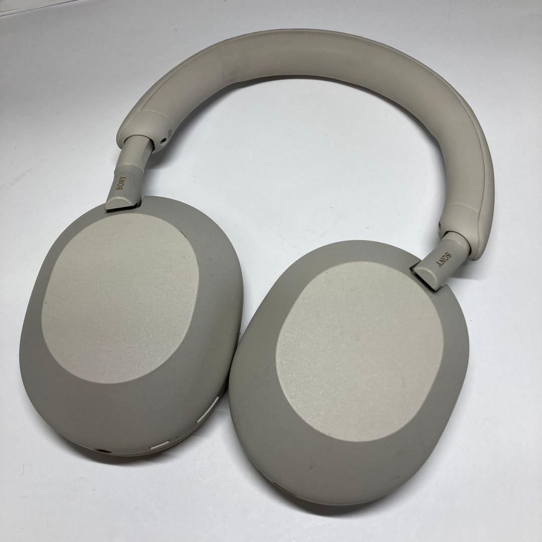 SONY/ソニー　WH-1000XM5 ワイヤレスヘッドホン　　B743