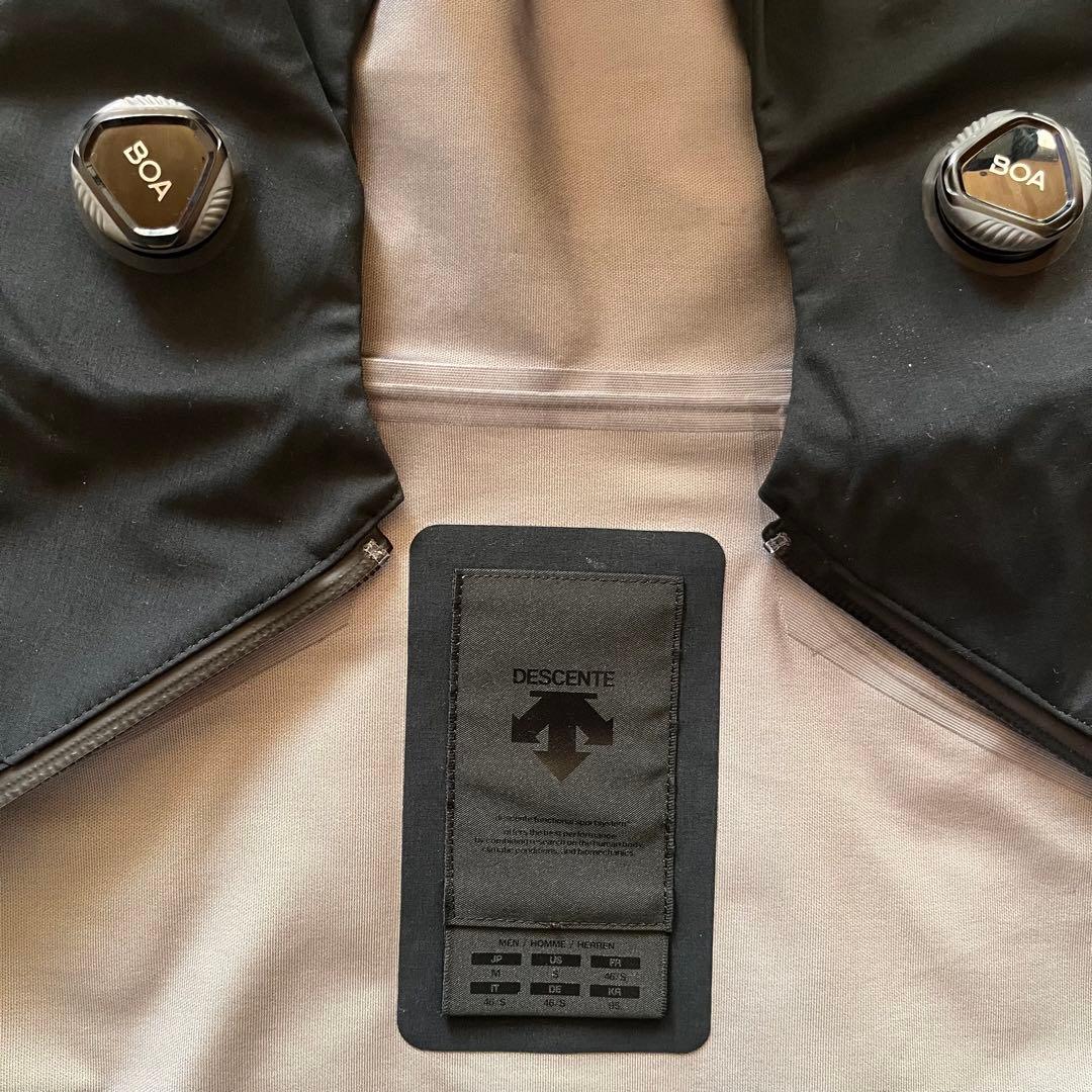 【数時間限定価格】DESCENTE GORE-TEX フーディージャケット