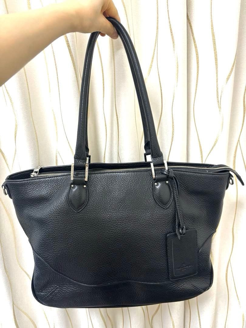 ペッレモルビダ　レザー トートバッグ A4サイズ　※ショルダーベルトと巾着付き