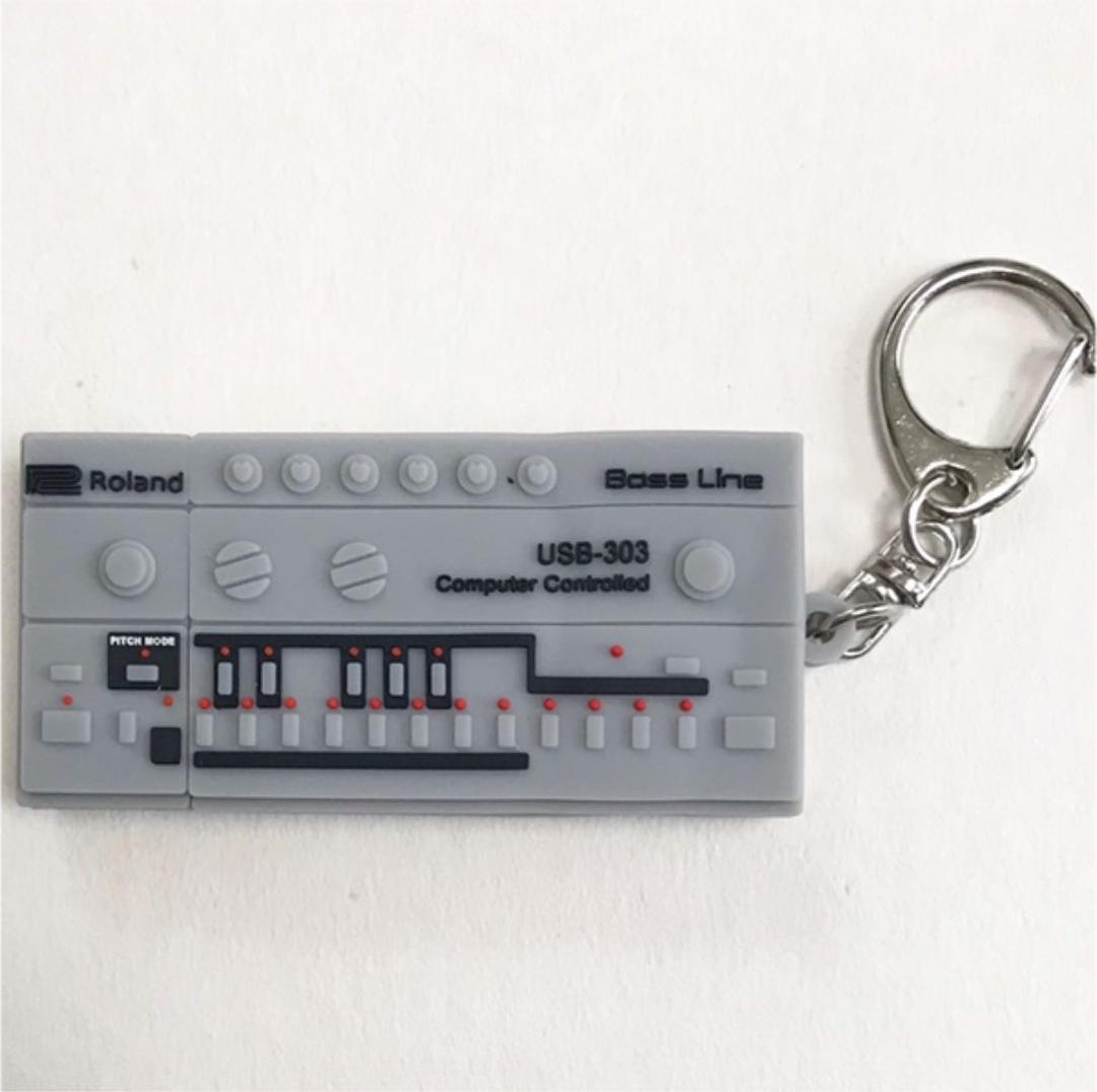 TB-303型のUSBメモリー I LOVE ACID ローランド Roland