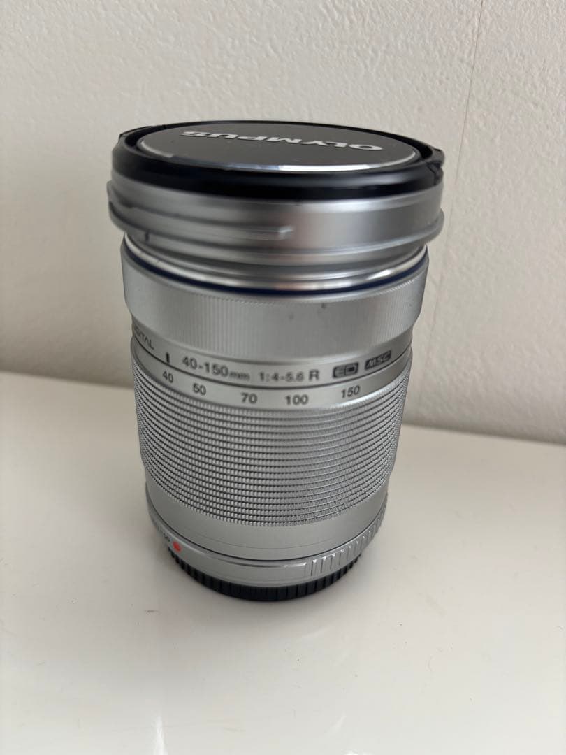 OLYMPUS 40-150mm f/4.0-5.6 R ズームレンズ