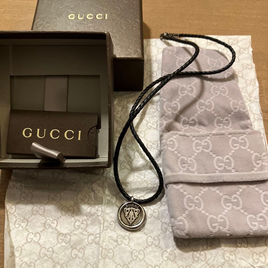 GUCCI レザーネックレス