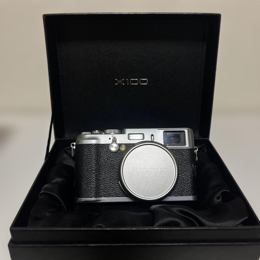 Fujifilm X100 フィルムカメラ　富士フイルム