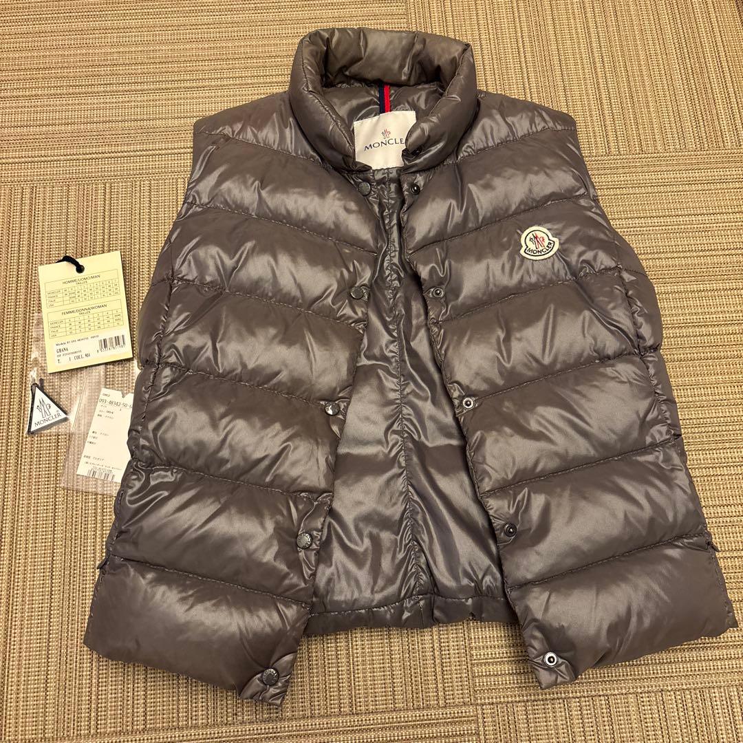 MONCLER（モンクレール）ダウンベスト GHANA（ガーナ）