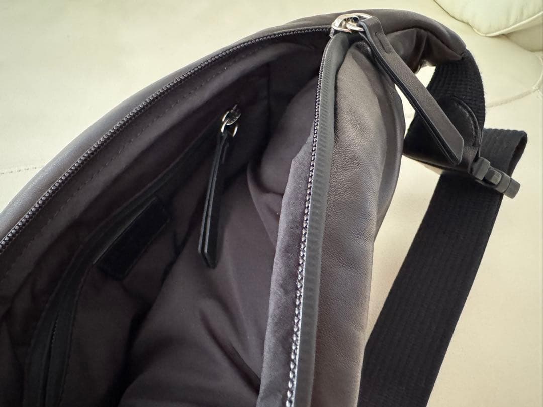 新品未使用メゾンマルジェラ S55WB0070 GLAM SLAM グラムスラム