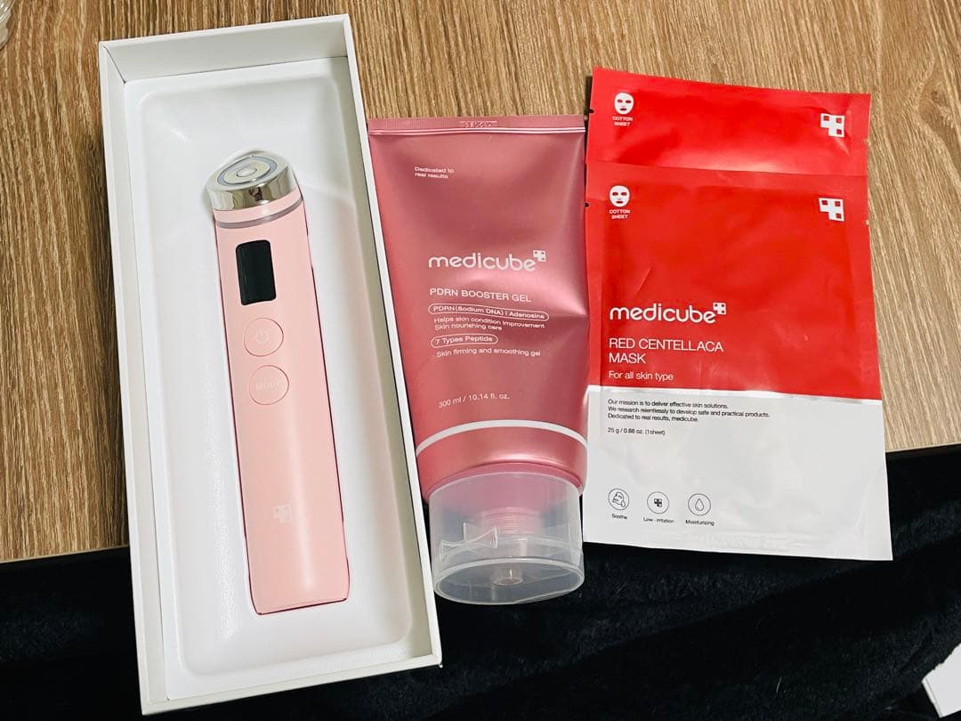 medicube 美顔器セット ピンク