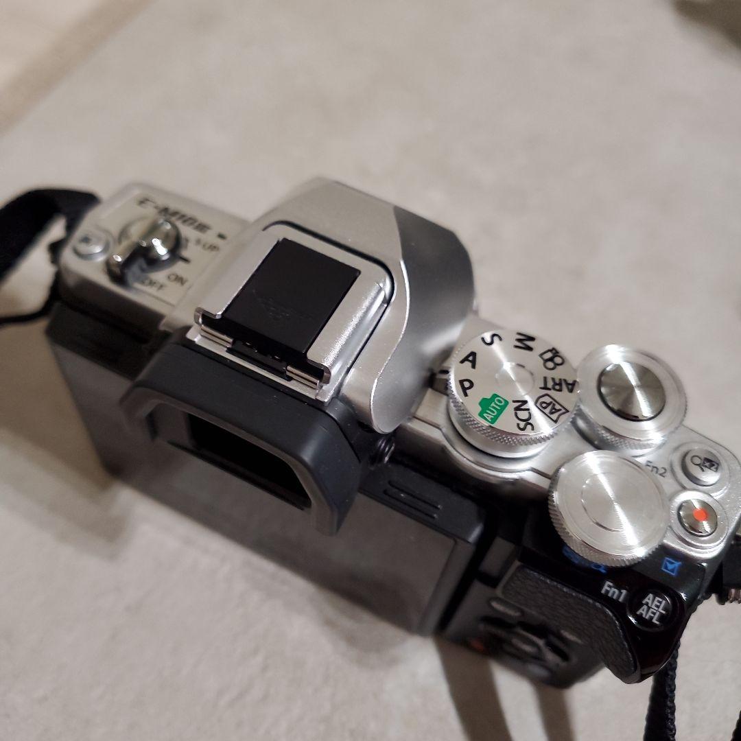 【超美品】OLYMPUS OM-D E-M10 MarkIII レンズキット付属