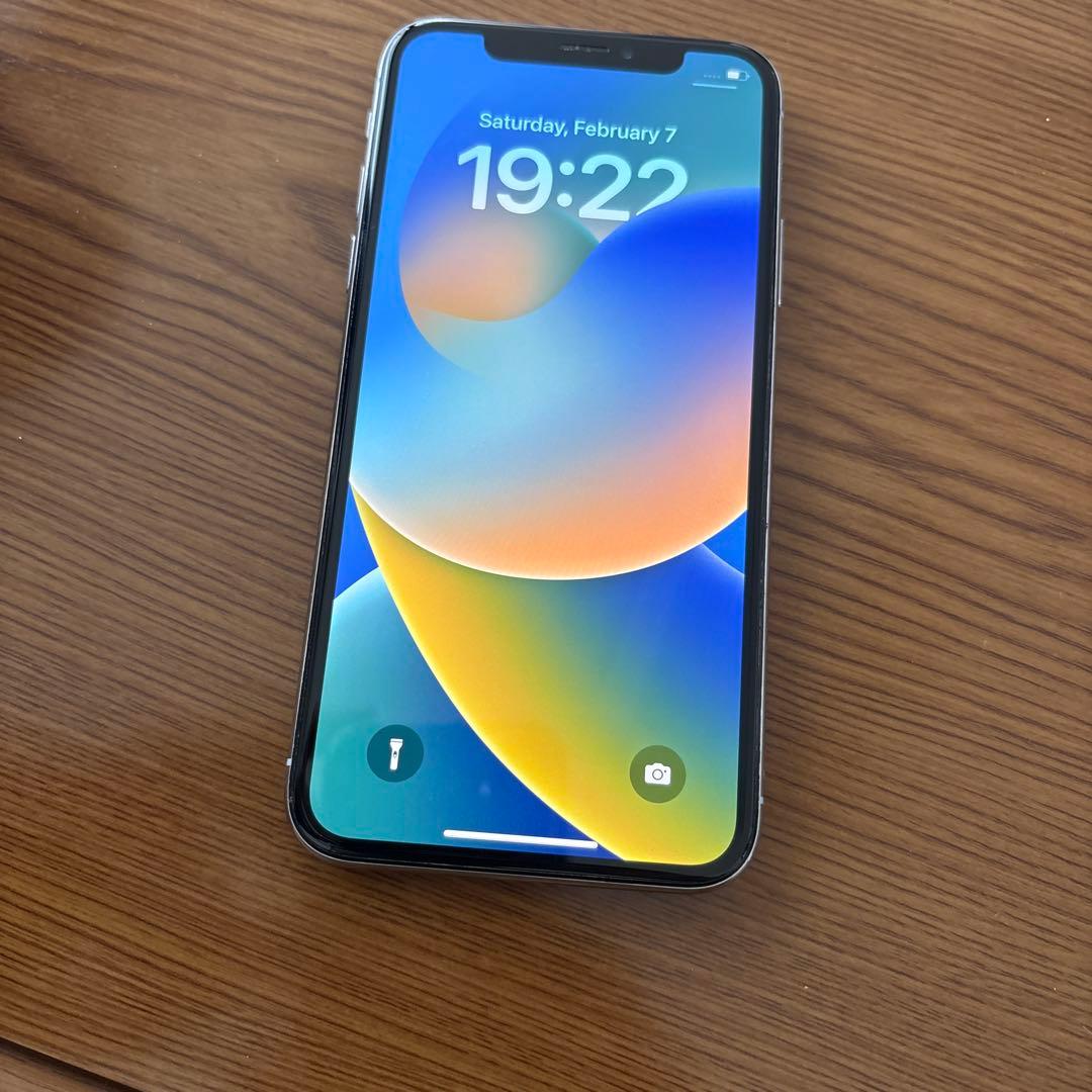 Apple iPhone x ホワイトモデル