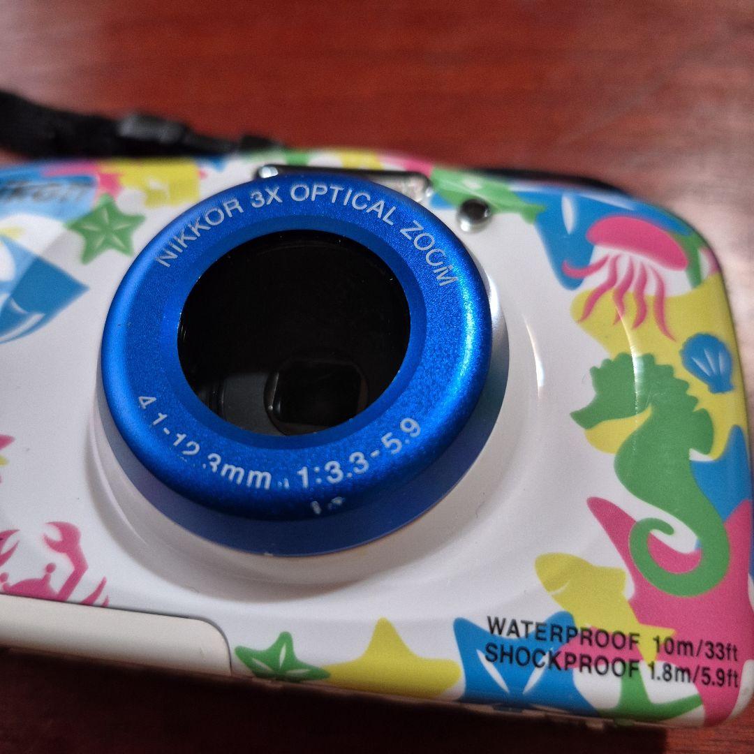 Nikon COOLPIX W100 リゾート　防水デジカメ