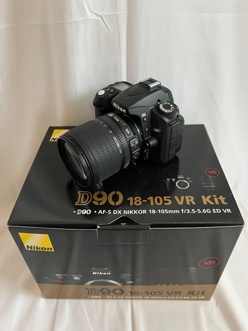 Nikon D90 18-105 VR Kit 本体