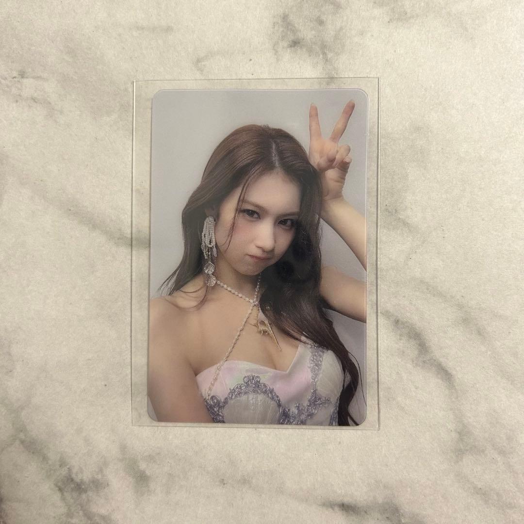 TWICE サナ DIVE 777 限定 クリア トレカ