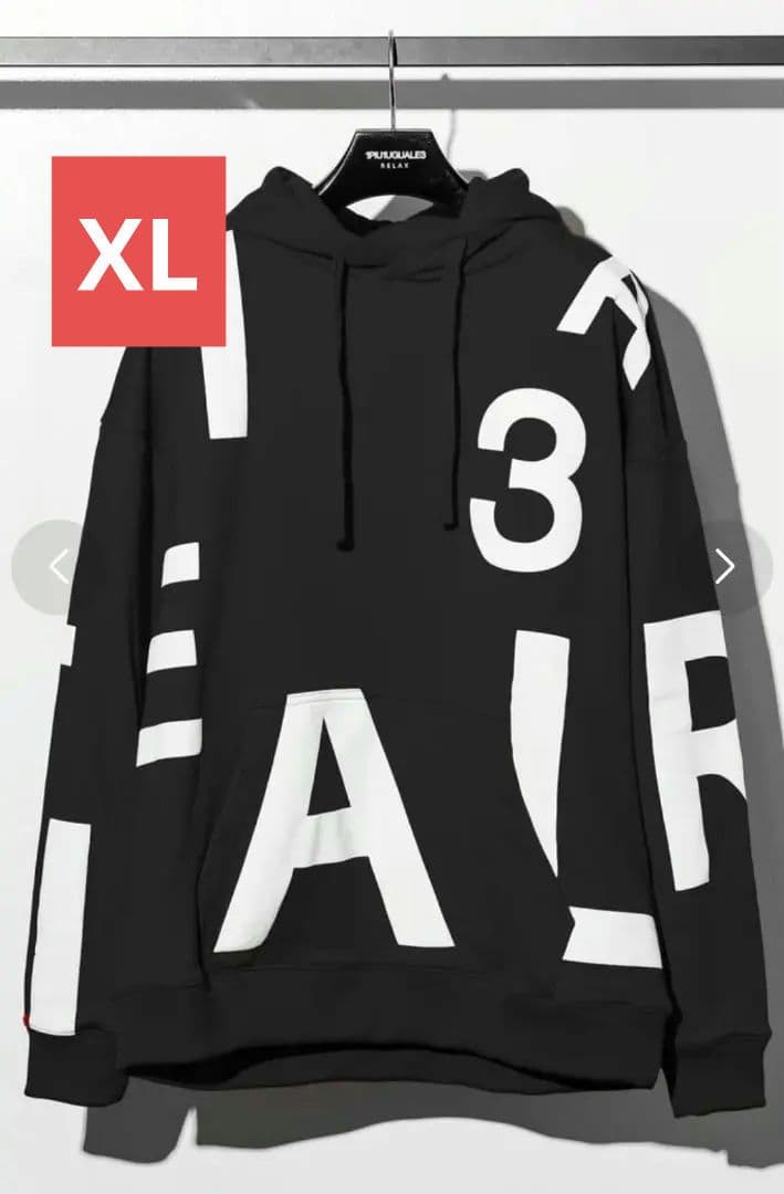 1PIU1UGUALE3 RELAX ランダムロゴプルオーバーパーカー XL