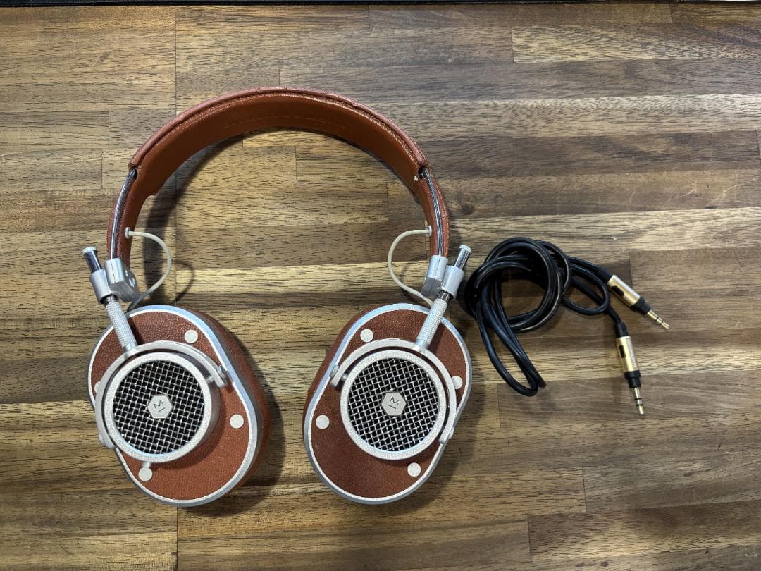 【実用品】Master&Dynamic MH40 有線ヘッドホン　ブラウン