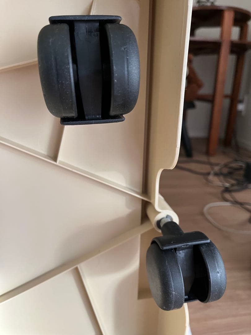 ジョエ・コロンボ　ボビーワゴン 3段5トレイ ベージュ　正規品