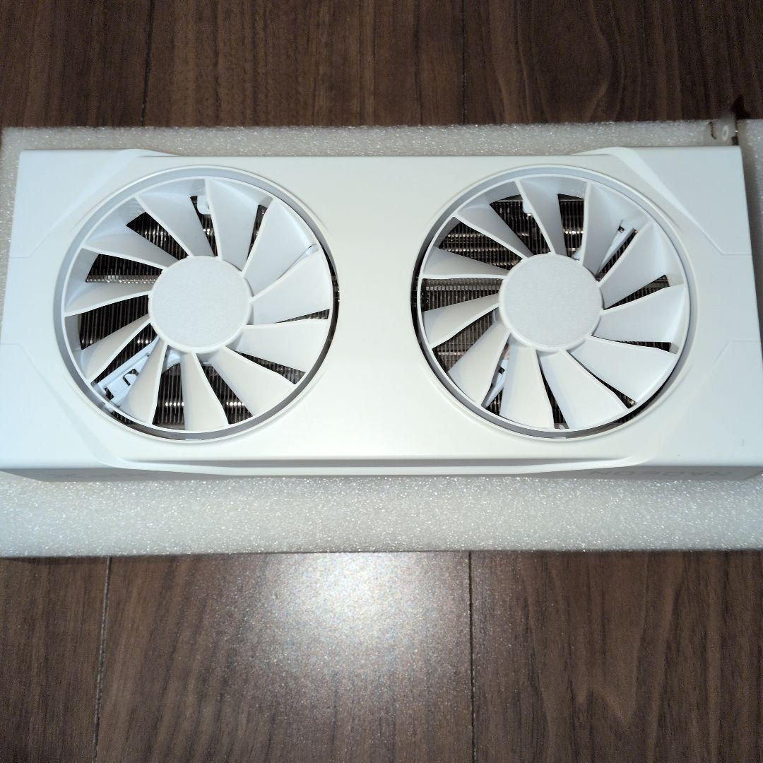 XFX Radeon RX 9060 XT 8GB ホワイト(保証書付き)