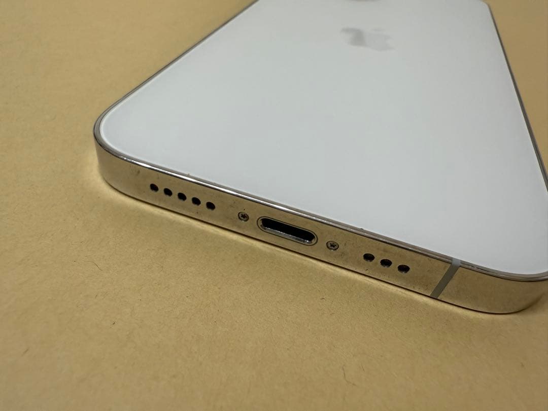 値下げ Apple iPhone 12 Pro 256GB シルバー 本体