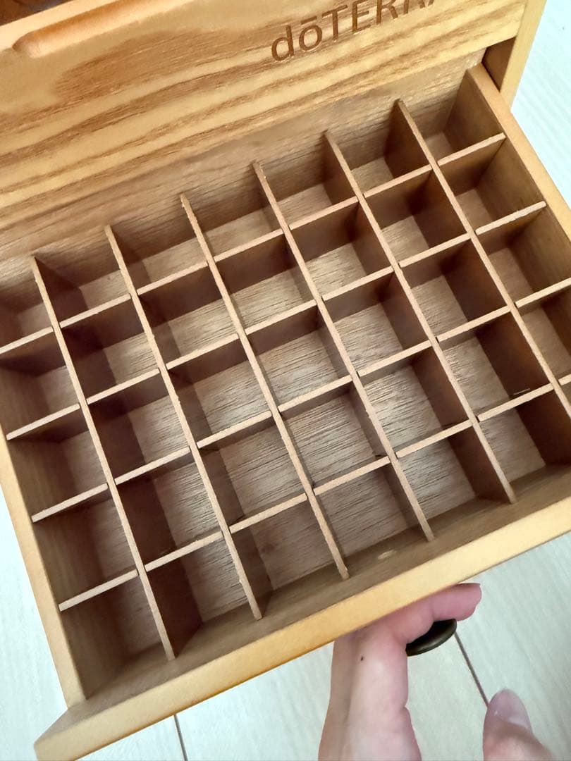 doTERRA 木製　オイルコレクションボックス　88本