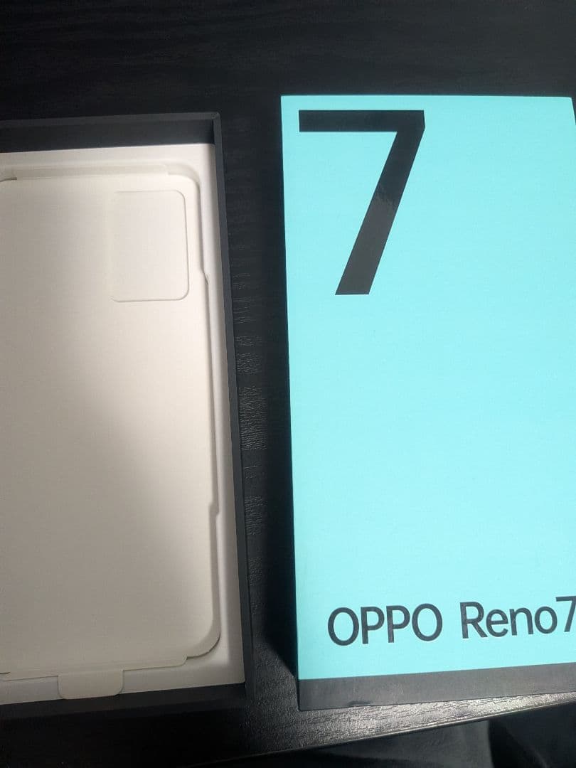 OPPO Reno7 本体 ケース付き