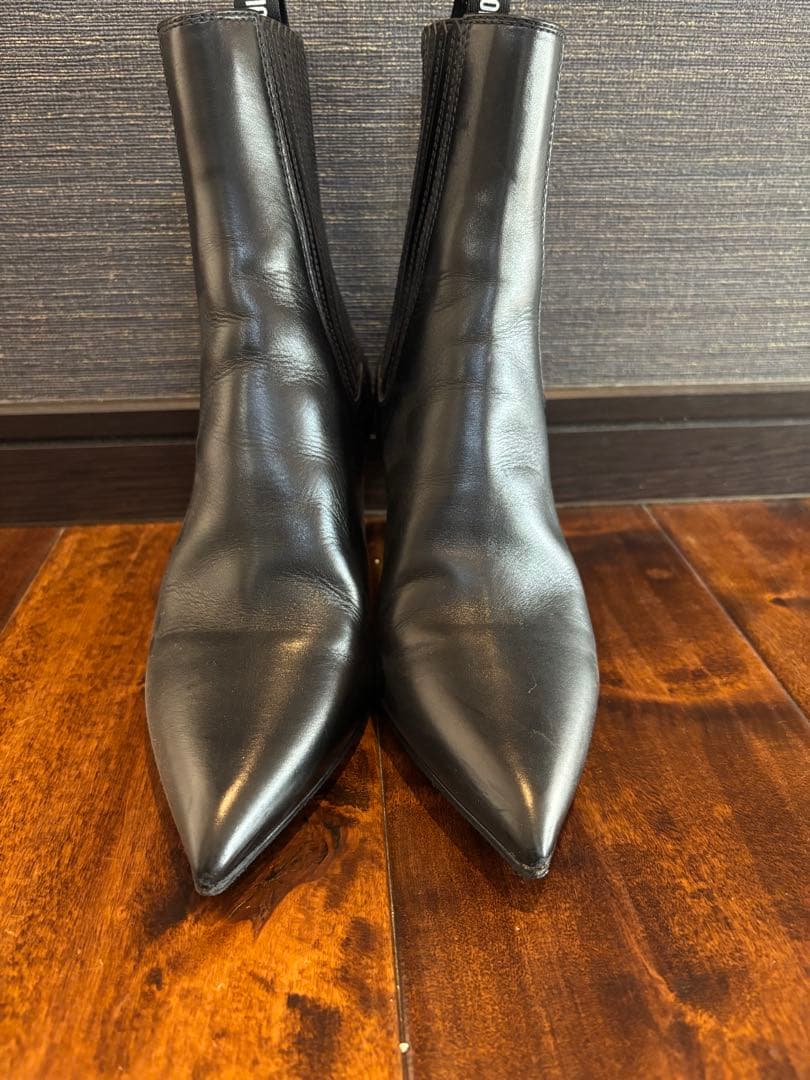 Dior ブラック サイドゴアブーツ