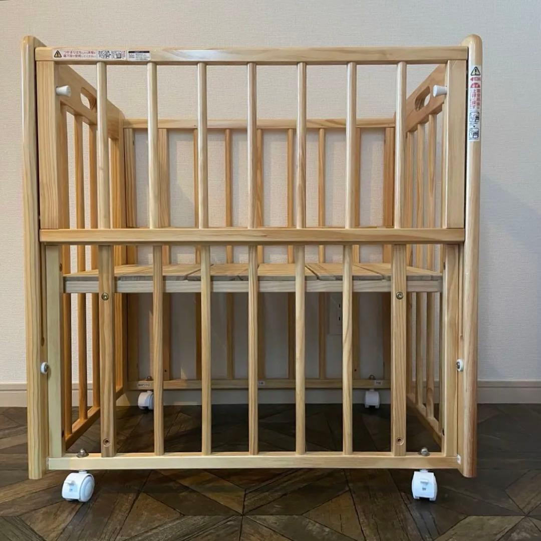 【直接引き渡し】カトージ　ミニミニベビーベッドⅡ ナチュラル　写真②