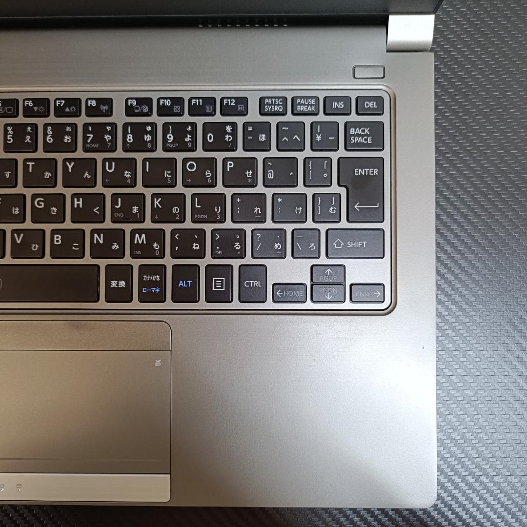 ノートPC Windows11 Core i7 SSD メモリ8GB 東芝 薄型