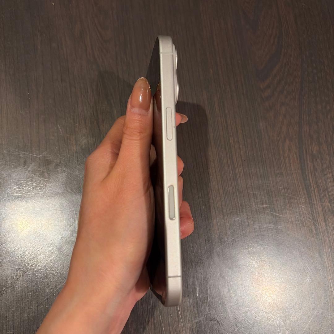 iPhone16 本体　256GB ホワイト