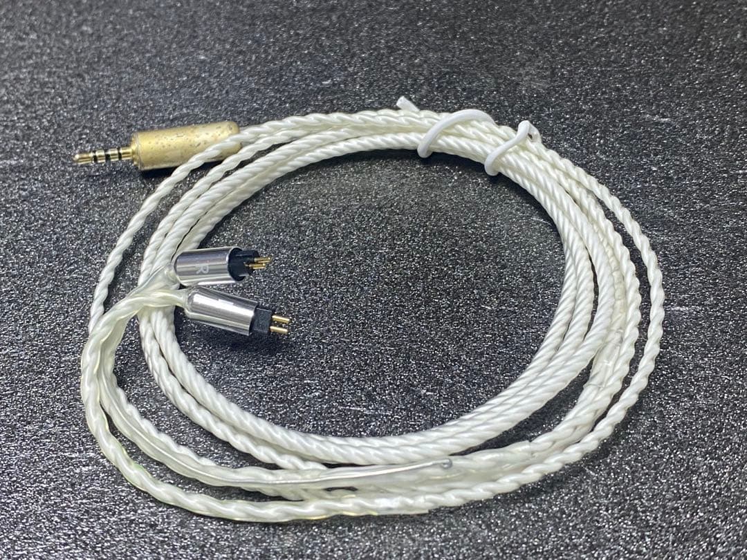 WAGNUS “Proton”カスタム2pin to 2.5mm 4極 バランス