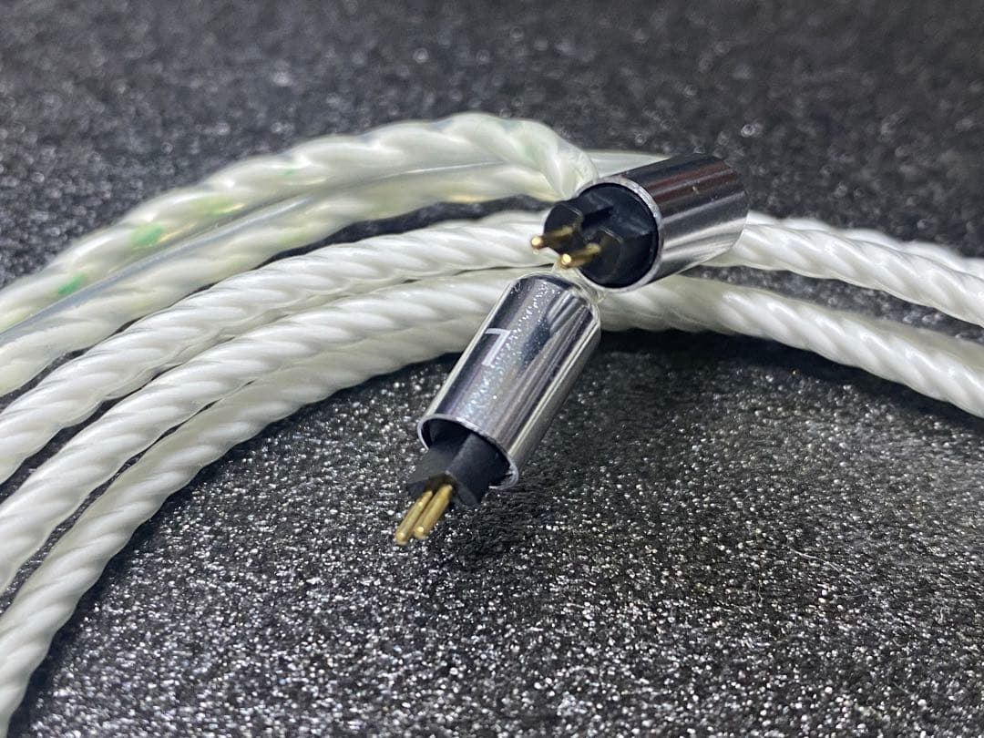 WAGNUS “Proton”カスタム2pin to 2.5mm 4極 バランス