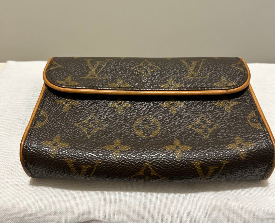 Louis Vuitton モノグラム　ウエストポーチ