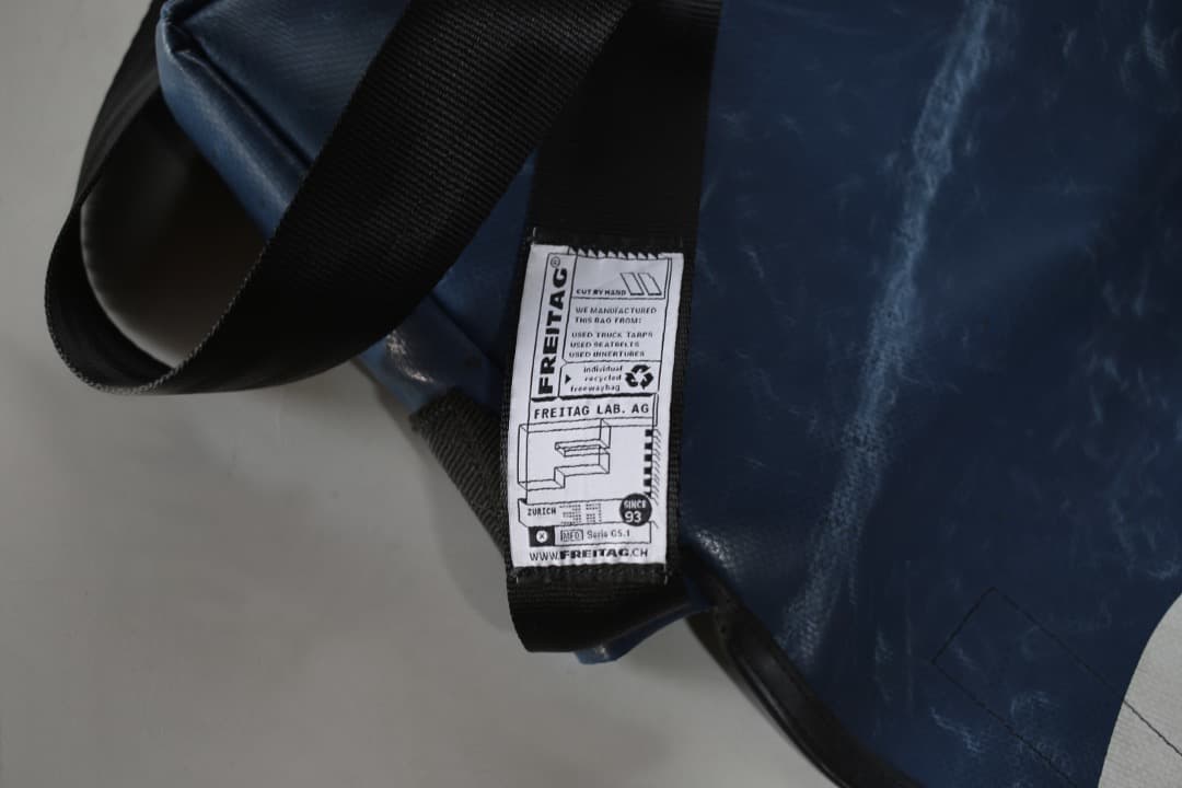 【新品同様】　FREITAG F11 LASSIE　インディゴ×ホワイト