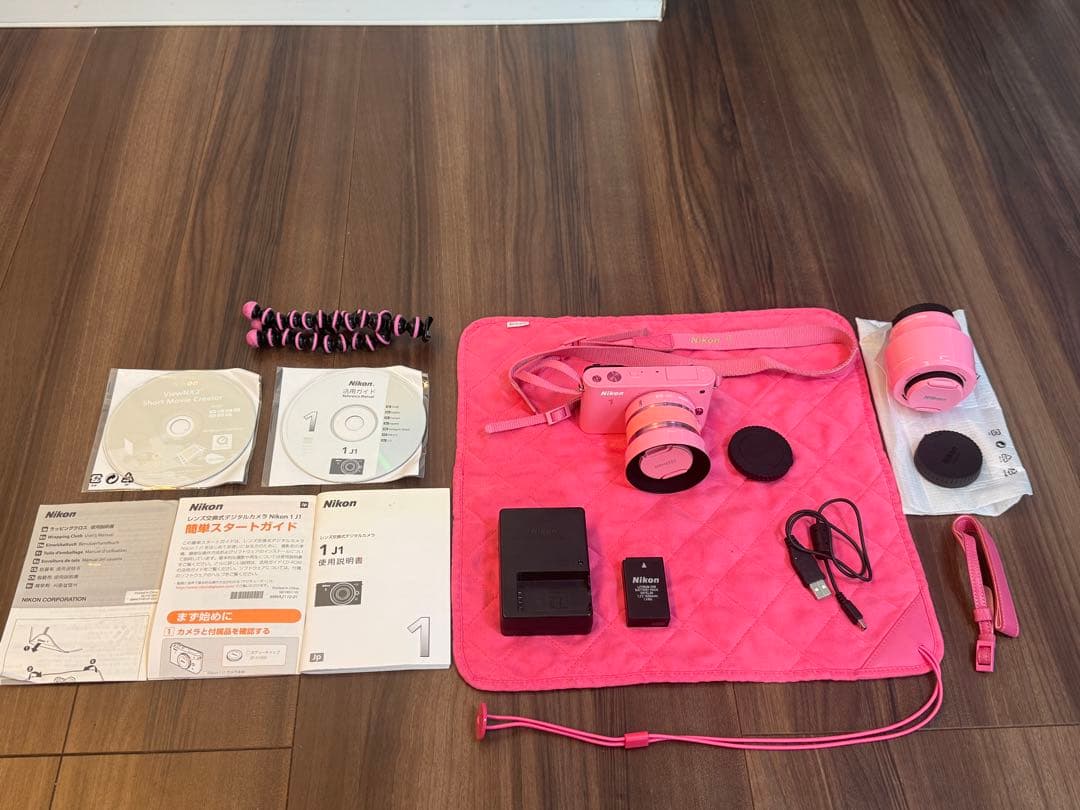 Nikon J1 ダブルズームキット ミラーレスカメラ 付属品多数