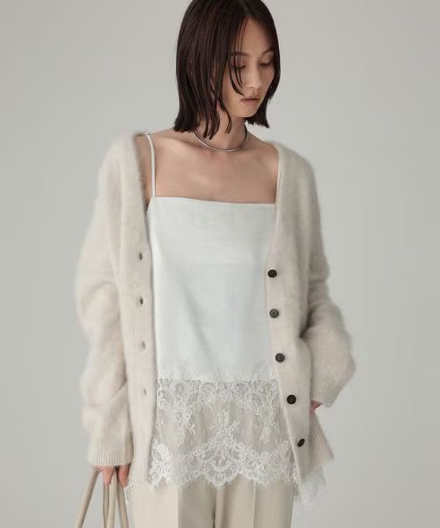 バビロン　大人気ヘムレースキャミソール　未使用