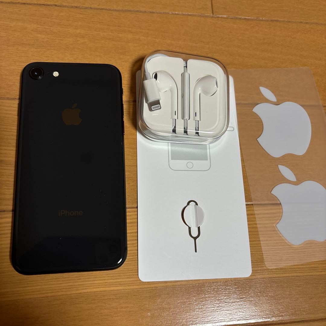 美品　iPhone8 64GB SIMフリー　バッテリー100%