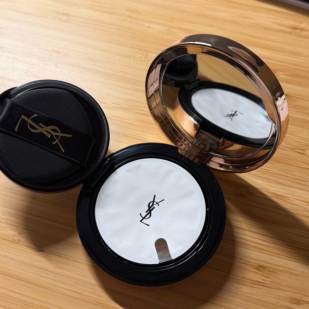 新品未使用YSLクッションファンデーション限定デザインFREETODESIRE