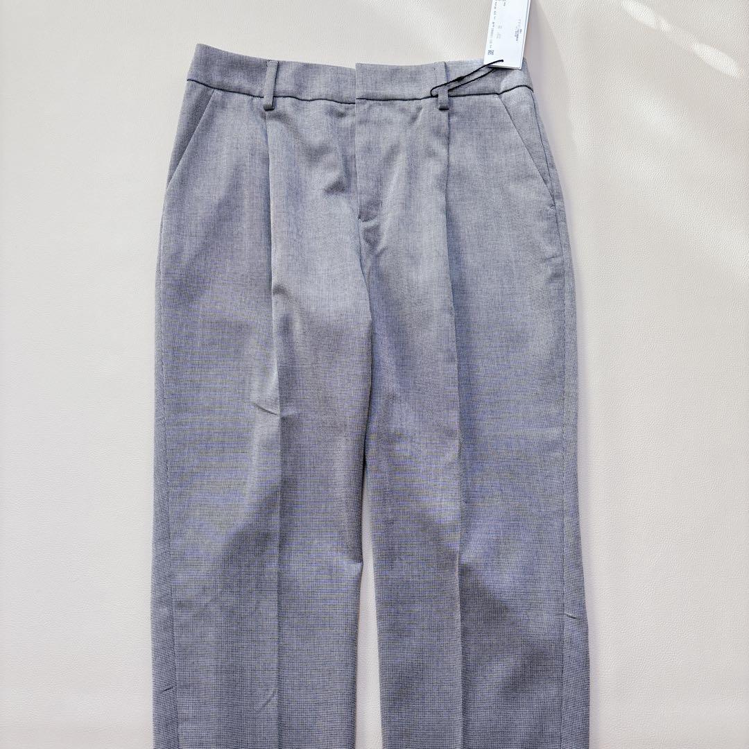 未使用✨BOSCH ボッシュ ノーカラー パンツスーツ 40 グレー チェック